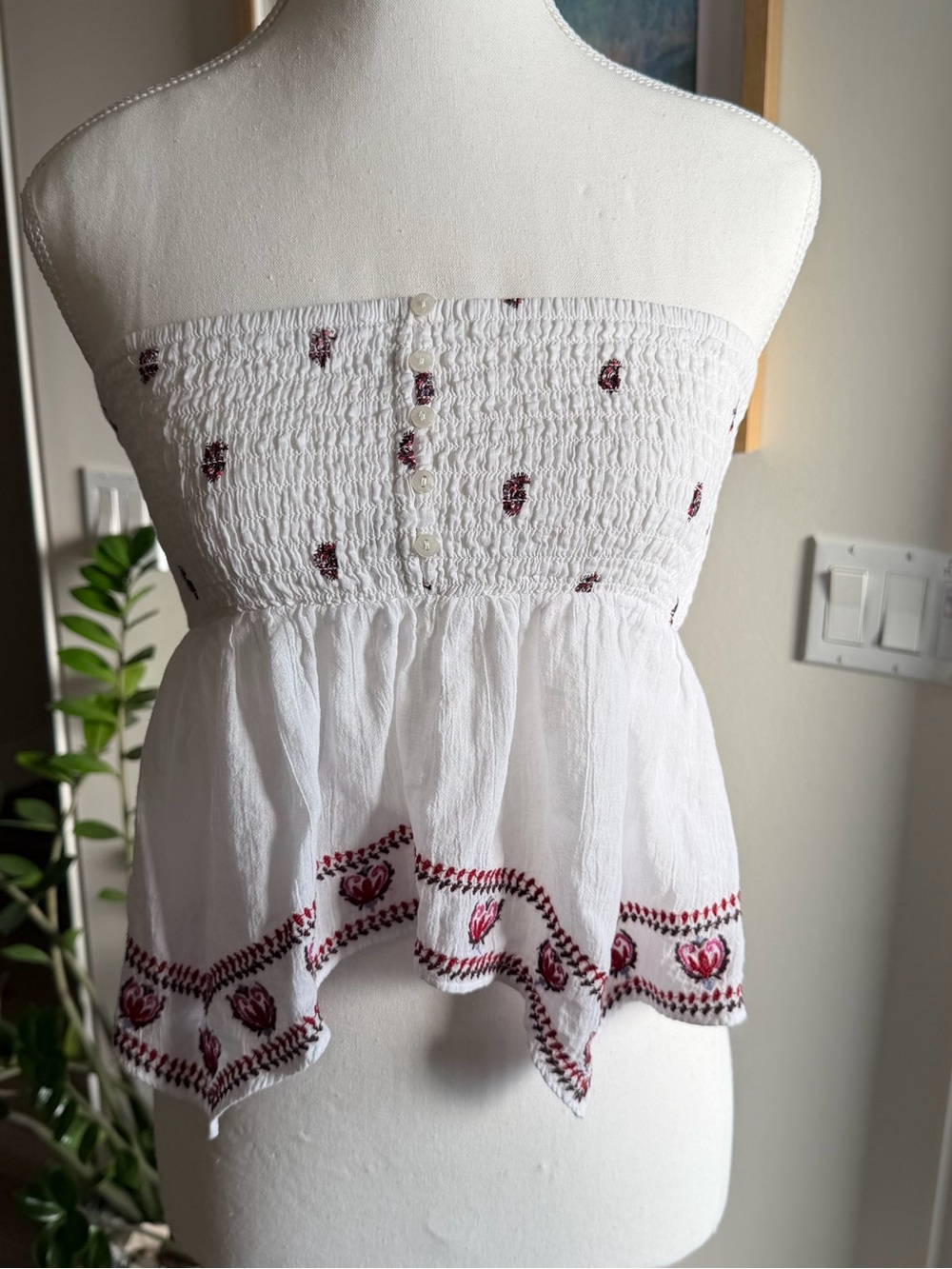 American Eagle Outfitters Tube Top Small White Red Boho Peplum Cropped Blouse